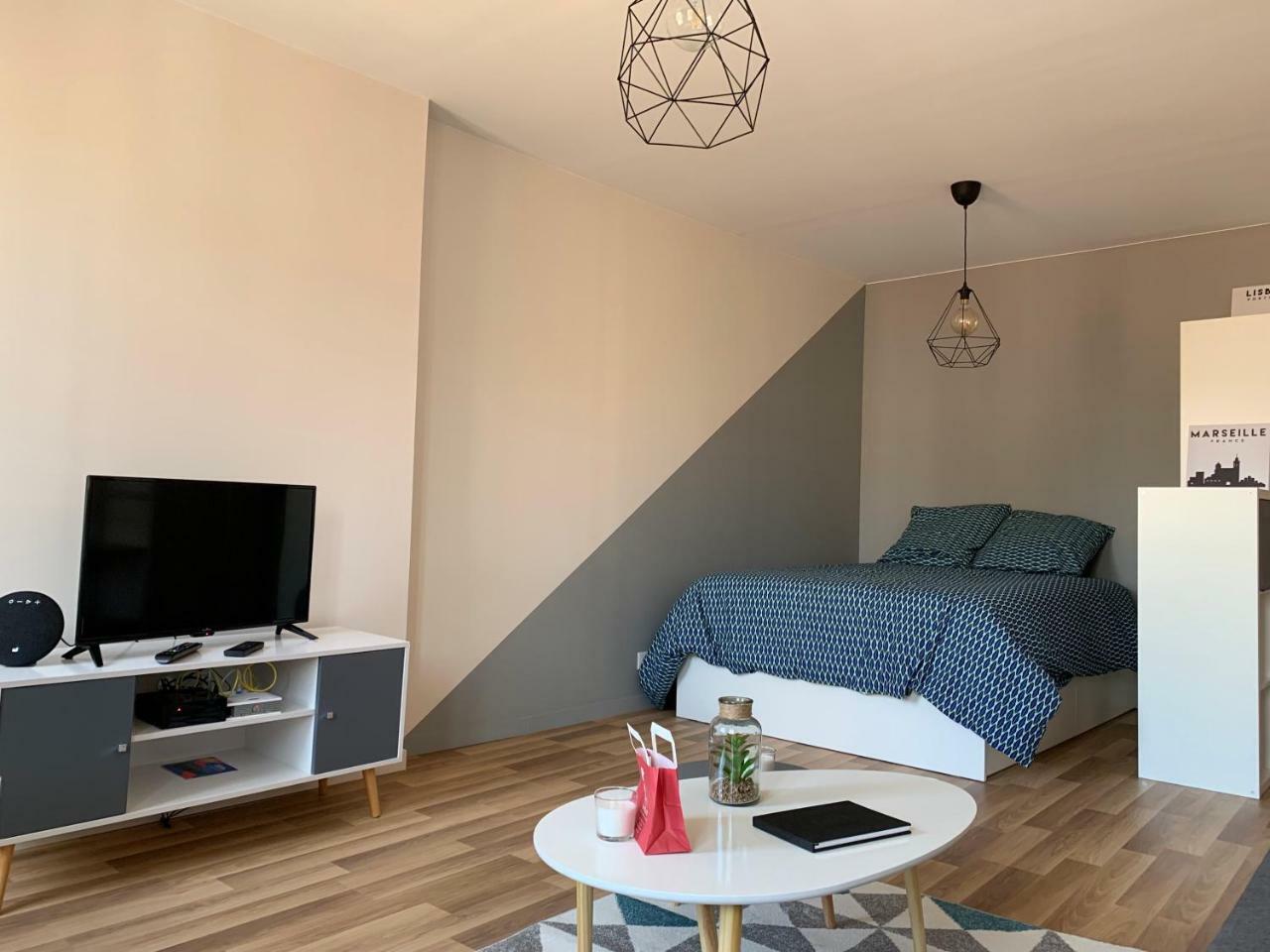 Esprit Studio Sur Plateau Central Clermont-Ferrand Luaran gambar