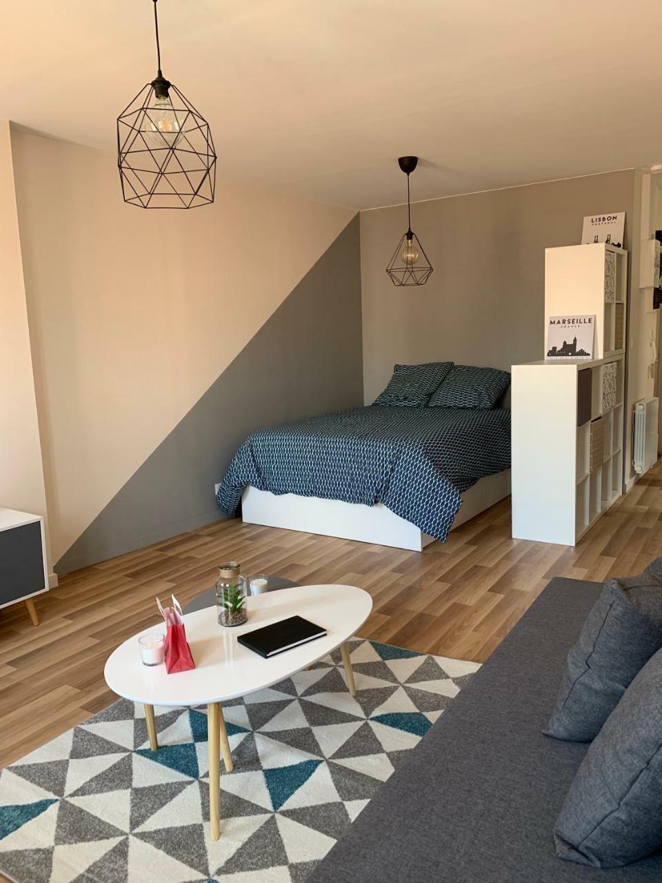 Esprit Studio Sur Plateau Central Clermont-Ferrand Luaran gambar